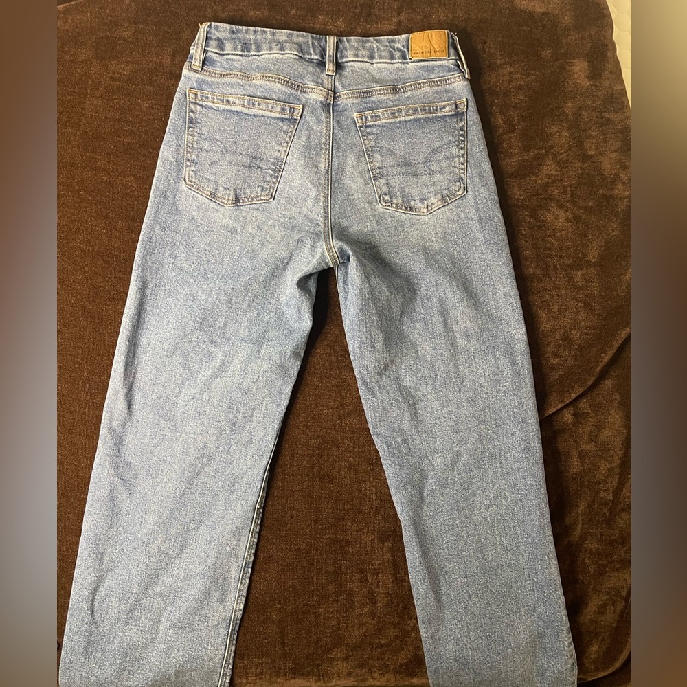 American Eagle Outfitters Curvy Jeans - Picture 9 of 10